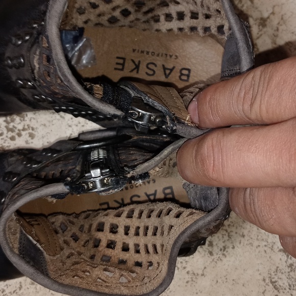 Baske California Ankle Boots. Size 7.5 - Picture 7 of 8